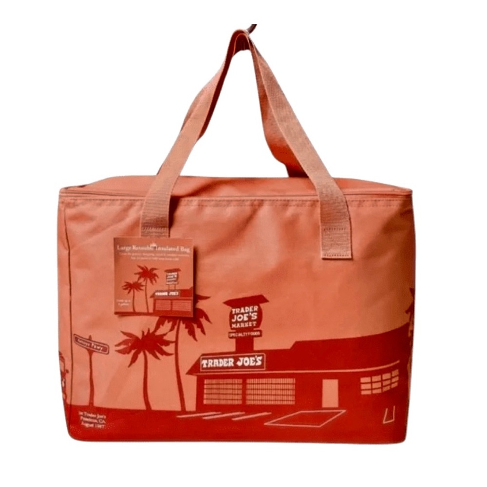 TRADER JOE'S LARGE REUSABLE 8 GALLON INSULATED BAG PEACH